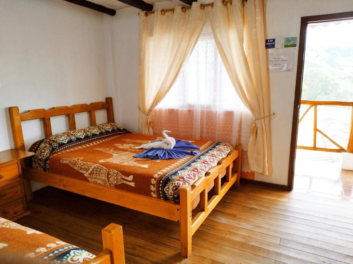 Hostal Taita Cristobal Isinlivi Eksteriør billede
