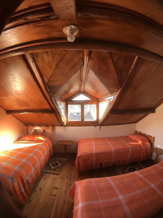 Hostal Taita Cristobal Isinlivi Eksteriør billede